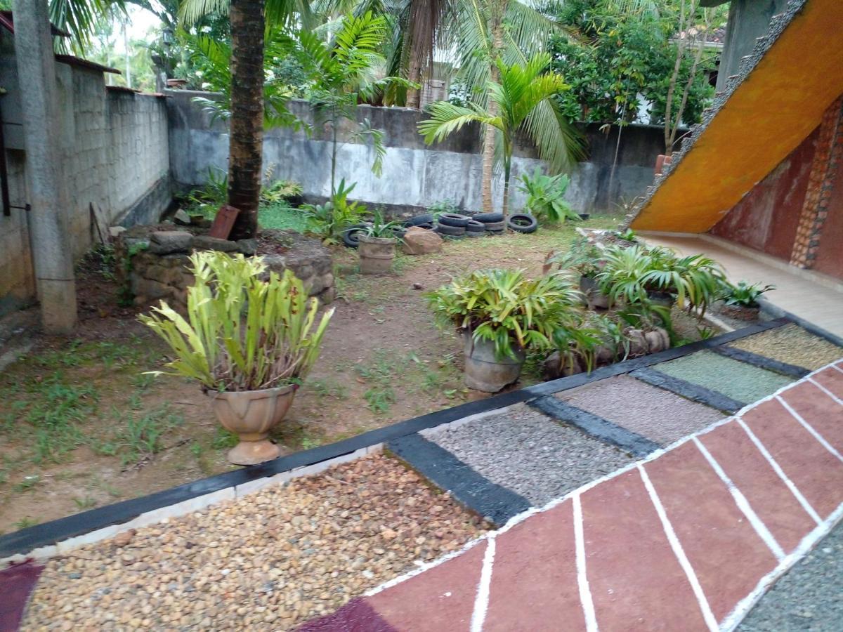 Star Home Stay Bentota Exterior foto