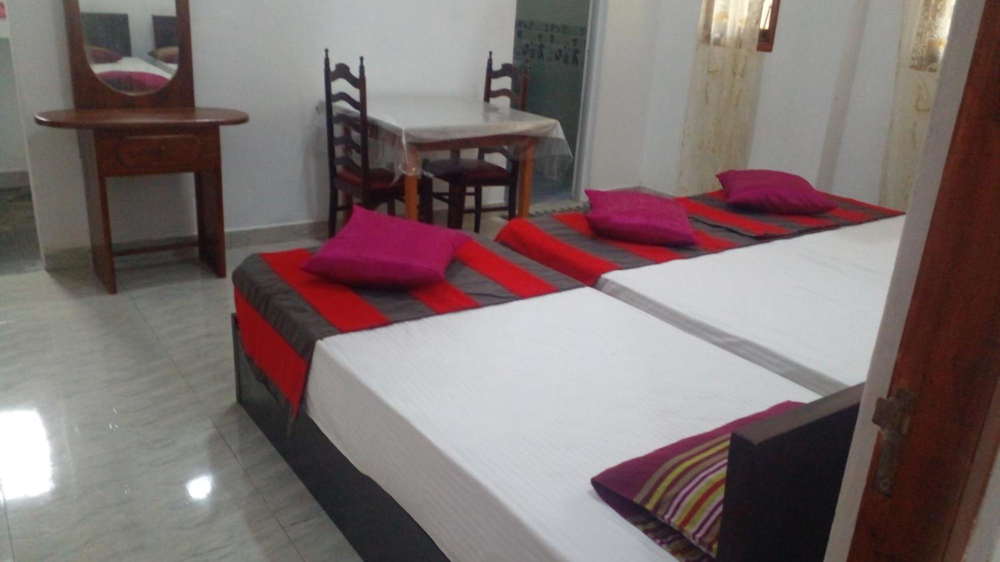Star Home Stay Bentota Exterior foto